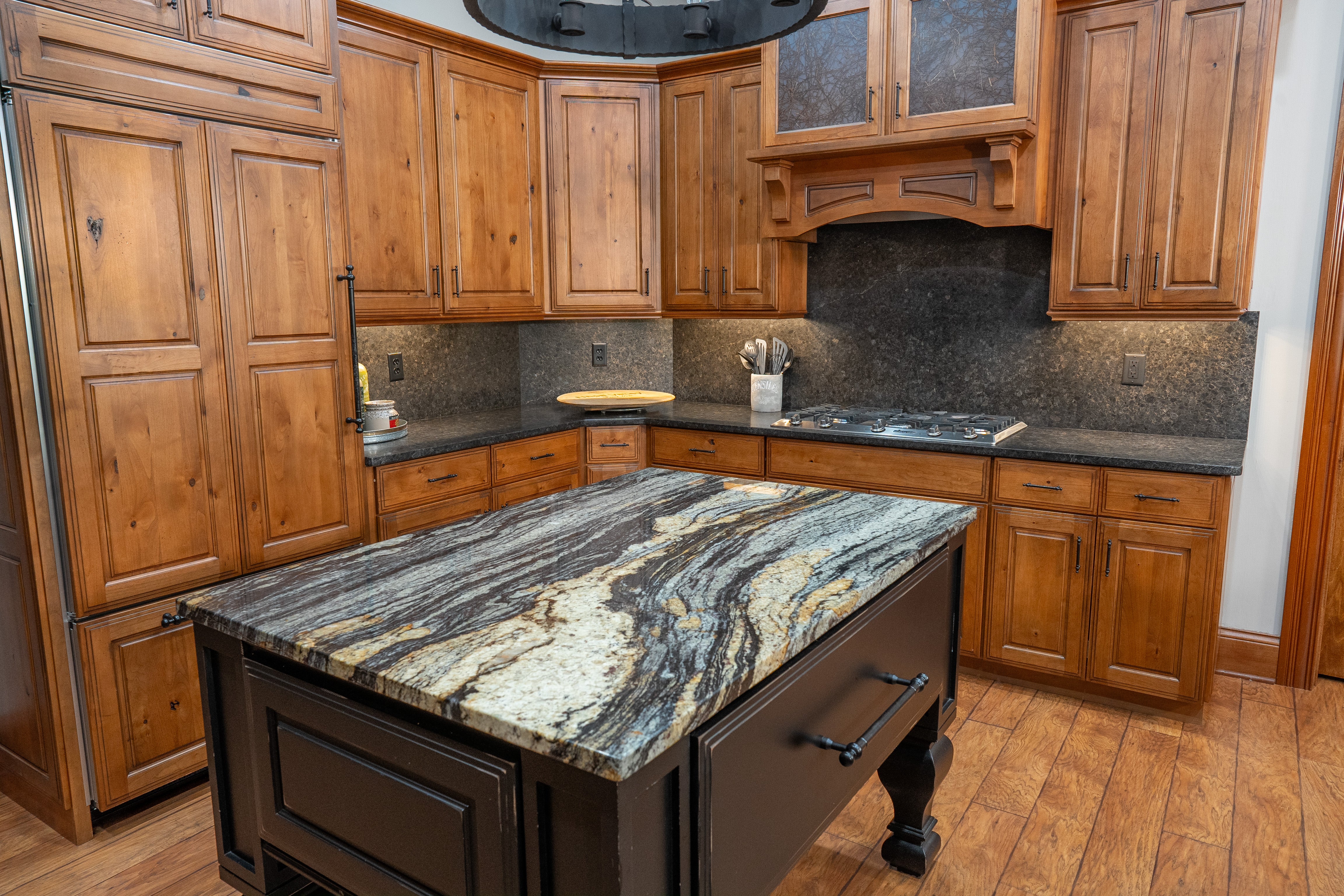 Giani Venetian Gold Quartz Countertop Paint Kit - Image 6